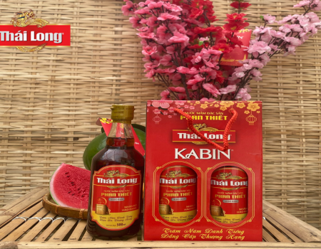 CÙNG THÁI LONG MANG TẾT VỀ CHO MẸ
